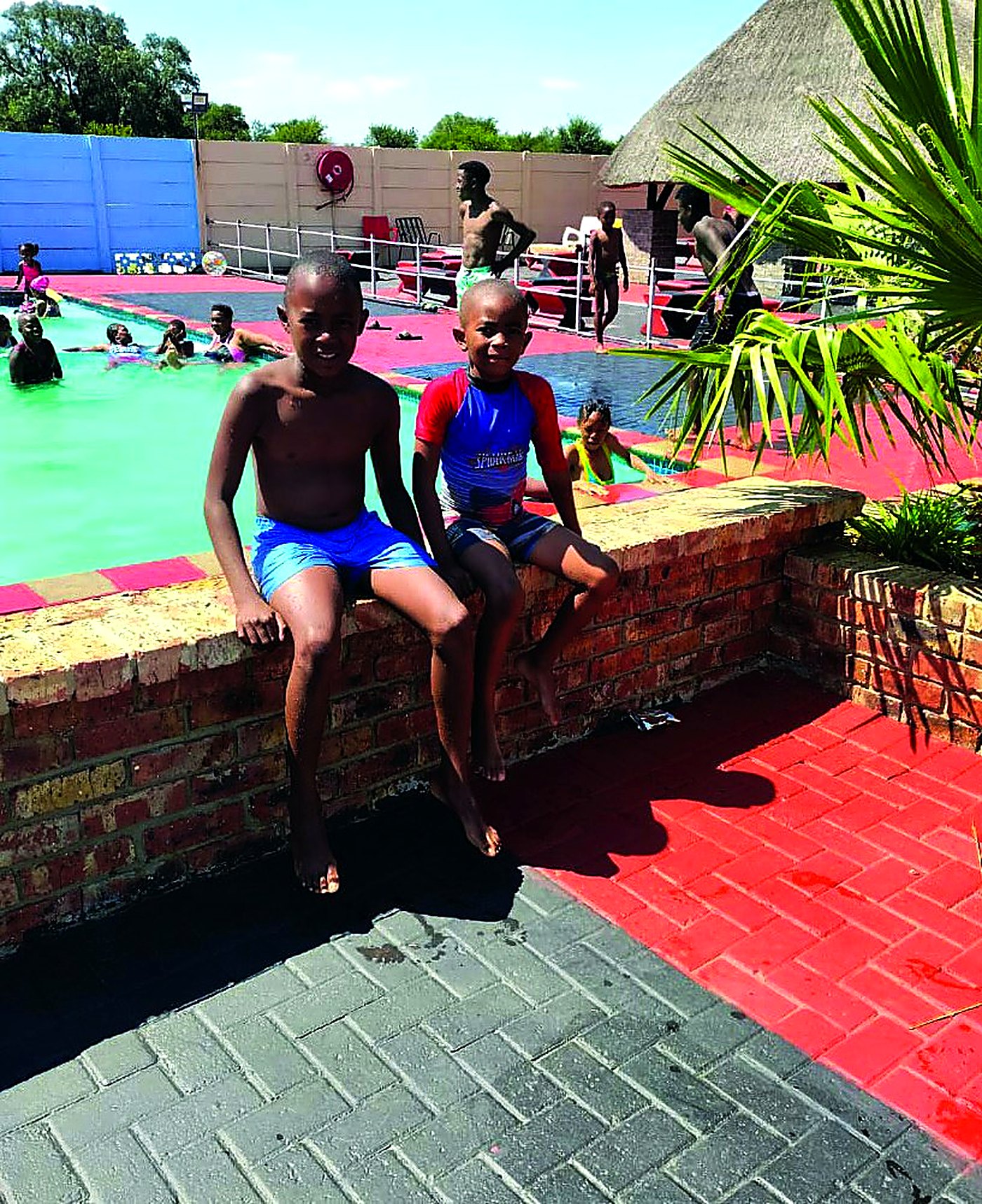 Pool & entertainment area